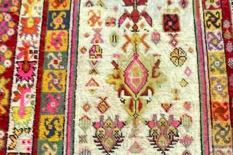 Nettoyage de kilim et de tissage plat — L'Art de la Restauration